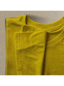 Literary Geek T-Shirt | Creative Fashion For Book And Reading Lovers - 黃色 - 查看 3