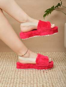 Lymalimoon Pantuflas Para el hogar Slippers de Peluche Unisex Plataforma Cómodas para Interior | Tallas 23-26 Dama | Adorables, Modernas y Elegantes con Suela Semi Antideslizante | Ideales para Invierno, Otoño y Días Fríos o Descanso del Hogar | Regalo Perfecto para Amigos y Parejas| Calzado Ligero y Acolchonado para Casa o Viaje - Rojo - Ver 3