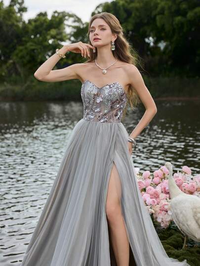 优雅灰色无肩带长款派对礼服，女士亮片装饰网纱面料，搭配轻盈飘逸的褶裥裙摆，适合春季婚礼、花园派对、情人节、正式活动、慈善晚宴、周年庆典及其他高端场合。