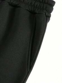 男士加大码两件套：180克双面抓绒T恤（巴黎字母图案）+ 250克抓绒休闲裤套装 - 白色 - 查看 4