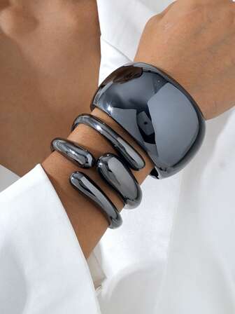 One Piece/Set Of Black Glossy Water Droplet Layered Round Bracelets, Suitable For Women's Halloween With Elegant Business Temperament, Paired With Single Items, Parties, Dinners, Dressing Up, Performing Bar Street Dance