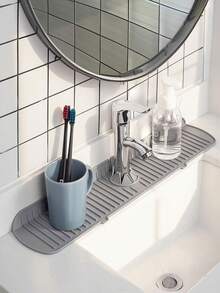 1 件带排水口的硅胶厨房水槽托盘、厨房水龙头水槽防溅板、硅胶水龙头接水垫、水龙头后水槽排水垫、橡胶干燥垫、用于厨房和浴室台面保护、厨房用品、浴室配件、厨房收纳盒、家用厨房和浴室配件 ﻿