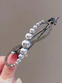 1 pieza Elegante y lindo clip de pelo simple con decoración de perlas, accesorio de pelo para mujer, otoño, accesorios para el cabello, accesorios para el cabello para mujer, viaje, accesorios para el cabello, accesorios para mujer, accesorio para el cabello, accesorios para el cabello de mujer, herramientas para el cabello, cosas para el cabello, cosas, accesorios de belleza, regalos, viaje, regalos para mujeres, cosas para el cabello, rellenos de calcetines