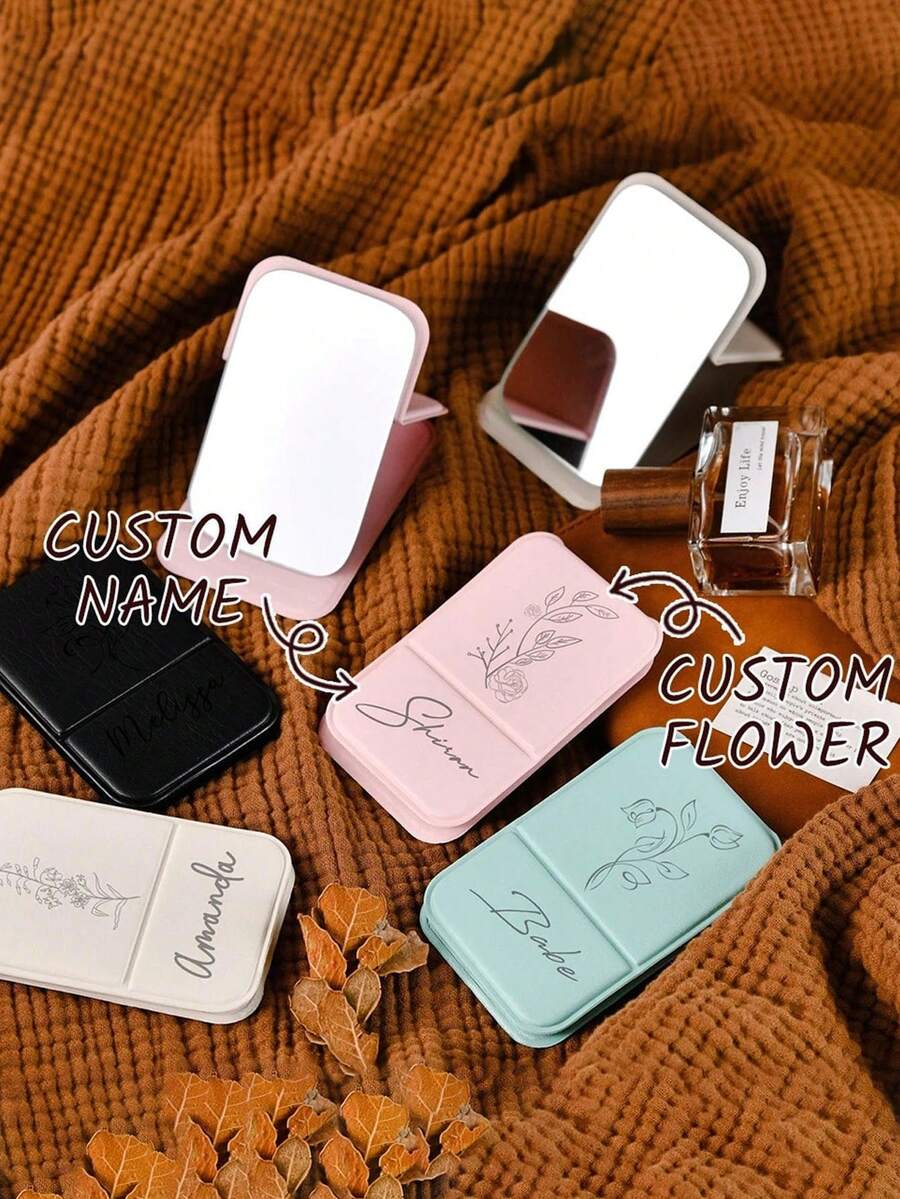 1 pezzo Specchio quadrato per trucco personalizzato con nome - Regalo personalizzato per damigelle, specchio per trucco personalizzato, specchio da viaggio pieghevole e portatile, specchio compatto da tasca per donna, bomboniere per matrimonio, specchio cosmetico inciso, adatto per tutte le occasioni e tutte le età, specchio quadrato pieghevole da tasca