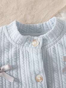 Autumn/Winter Baby Girls' Cute Sweet Ribbon Bow Lantern Sleeve Light Blue Knit Cardigan & Black Pleated Skirt Set