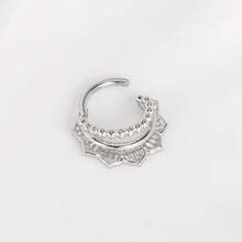 1pc Elegant Nose Rings Stainless Steel Round Thorns Nose Rings Cartilage Hoop Earrings Segment Septum Clickers Piercing Men Women Jewelry