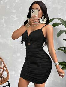 AIJ Amarilo Twist Strap Ruched Bodycon Dress (Random Floral Print) Black Summer Elegant - Black - View 4