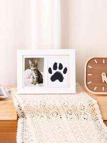 2pcs A Specially Designed Photo Frame For Pet Cat And Dog Paw Prints, Suitable For DIY Hand And Foot Print Hangers For One-Year-Old Babies. This Exquisite Frame Is Made Of High-Quality Wooden Material With A Smooth And Delicate Surface, Providing A Comfortable Feel. The Inner Side Of The Frame Is Lined With Soft Velvet Padding To Protect The Prints From Scratches.