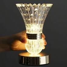 مصباح طاولة ذو أجواء وجو كريستالي LED، بتصميم فني بسيط وأنيق، مصباح ليلي، تركيبة إضاءة معدنية أكريليكية إبداعية، مناسب لغرفة النوم والصالة وطاولة السرير والرف، مصباح ديكوري للأجواء، زينة عيد الميلاد 2025، ديكورات هالوين، ديكورات منزلية لعيد الميلاد، ديكورات غرفة، المنزل، المطبخ