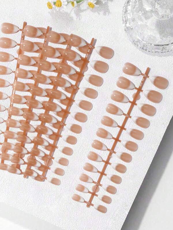 Set de 5 tiras de uñas blancas degradadas, puntas de uñas de diferentes estilos disponibles: stiletto largas, almendra cortas, óvalo cortas, cuadradas cortas, suministros de uñas