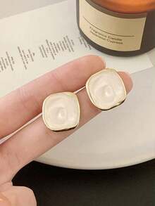 Bộ 5 đôi bông tai đính nhựa kiểu Pháp thanh lịch, màu trắng độc đáo, thời trang dành cho phụ nữ đeo hàng ngày, dự tiệc, dạ hội, tiệc tùng, lễ hội - Vàng vàng + trắng - Xem 9