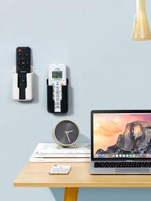 1 pieza Soporte multifuncional para control remoto, soporte de pared para teléfono y organizador, caja de almacenamiento autoadhesiva para el dormitorio, soporte de carga de plástico y soporte para control remoto, caja de almacenamiento para control remoto de aire acondicionado, organizador de almacenamiento de control remoto de silicona, sin taladro, inodoro, estante para control remoto de TV y aire acondicionado