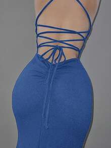 Đầm trơn màu trơn gợi cảm, kiểu dáng chéo, hở lưng, xẻ cao, thích hợp cho các bữa tiệc mùa hè. - Màu xanh lam - Xem 4