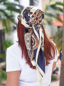 1pc Women Leopard Print Bandana Satin 90x90cm Square Scarf, Multi-Functional Silk Scarf For Summer Travels, Holidays And Streetwear, Headband, HairScarf, Bandana Top, Foulard Winter Fall - 卡其色 - 查看 3