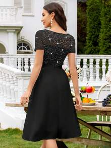 MIUSOL Elegant Women's V-Neck Contrast Lace Sequin Black Flowy Chiffon Swing Dress, Ruffle Trim Ruched Hem, For Wedding Guest, Prom, Homecoming, Birthday Party - màu đen - Xem 2