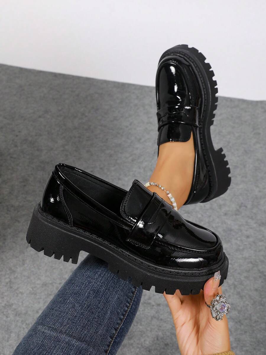 Women's Fashion Black Loafers With Gold Chain Decor, Soft Bottom Thick Sole Slip-On Oxfords, Suitable For Spring And Autumn - Graphite Black - View 1