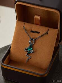 1PC Retro Green Synthetic Zirconia Creative Snake Design Pendant Necklace Gothic Cool Clavicle Chain Party Band Jewelry - Necklace - View 5