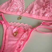 Conjunto Sexy Backless Detalhe Pingente Tanga Fio Dental - Rosa chiclete - Visão 6