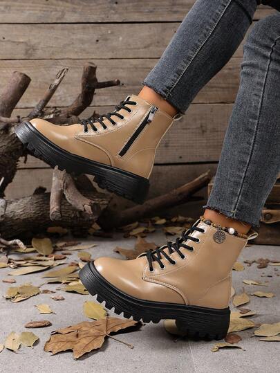 Botines para mujer de talla grande, nuevos botines de estilo europeo y británico para otoño/invierno 2025, de unicolor, con suela gruesa, antideslizantes y versátiles para uso casual