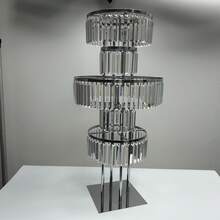 Elegante suporte para flores em acrílico de 5 níveis e 107 cm de altura - Decoração central em metal dourado, ideal para casamentos, aniversários e ocasiões especiais - Expositor redondo de luxo para decoração de casa, restaurante e hotel. Decorações de Natal para casa, presentes de Natal, decoração natalina.