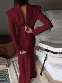 Đầm maxi dài tay cổ chữ V, dài đến mắt cá chân dành cho nữ, kiểu dáng thanh lịch cổ điển với đường xẻ tà bên hông, màu trơn, phong cách thường ngày trang nhã, chất liệu vải dệt, thích hợp cho mùa xuân. - Màu Đỏ Sâu - Xem 2