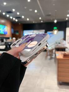 Funda para móvil , diseñada con un adorable gato morado y accesorios de caramelo, compatible con iPhone 17, iPhone 16, iPhone 16 Pro Max, iPhone 15, iPhone 15 Pro Max, iPhone 14, iPhone 13, iPhone 12 y iPhone 11 Pro. Fabricada en TPU, ofrece protección a prueba de golpes. Perfecta para familiares, amigos, niños, cumpleaños, primavera, vacaciones, novios, novias y San Valentín.