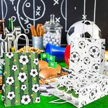 4/12/18 pièces Sacs cadeaux en papier kraft imprimés de motifs de football, convenant pour les fêtes sportives. Sacs fourre-tout en papier kraft imprimé pour l'emballage de cadeaux, la rentrée scolaire, les événements sportifs, les anniversaires, les fêtes à thème football
