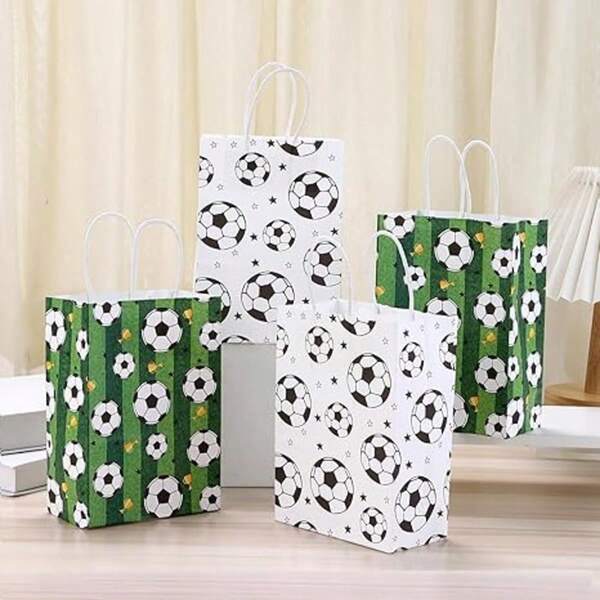 4/12/18 pièces Sacs cadeaux en papier kraft imprimés de motifs de football, convenant pour les fêtes sportives. Sacs fourre-tout en papier kraft imprimé pour l'emballage de cadeaux, la rentrée scolaire, les événements sportifs, les anniversaires, les fêtes à thème football