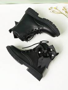 Botas con lazo para niñas, botas cortas para niños, botas para niñas para la escuela y la pasarela, nuevo modelo 2025, botas negras para niños pequeños con suelas antideslizantes, para primavera y otoño