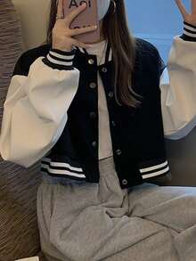 Chaqueta corta de béisbol de manga larga con botones simples para mujer, nueva chaqueta de estudiante estadounidense holgada con color bloque. - Negro - Ver 8