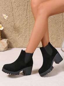 بوت نسائي قصير ذو كعب سميك لموسم الخريف/الشتاء 2025، كعب عالي، بوت تشيلسي قصير للنساء، بوت نسائية متعددة الاستخدامات، بوت نسائية عصرية ذات كعب سميك وعالي