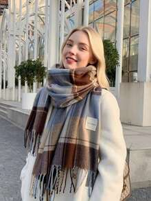 1条秋冬新款情侣英伦风格子流苏窄款保暖围巾，时尚街头轻盈仿羊绒高品质柔软舒适披肩，适合日常使用，尺寸：30厘米*180厘米（购买前请查看产品尺寸详情） - 卡其色 - 查看 14
