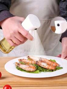 1pc Kitchen Oil Sprayer, Cooking Oil Mister, Baking Tool, Suitable For Grilling/Salad Making/Frying/Baking/Salon, PET Material, Kitchen Essential (Random Style)
