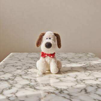 1 件 10.2 英寸/26 厘米逼真毛绒比格犬填充动物玩偶，可爱领结狗沙发装饰，送给男朋友/女朋友的生日礼物，圣诞礼物