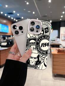 Bonita funda de animalitos para móvil, con un mono juguetón y un oso alegre. Es compatible con los modelos  17,  16,  16 Pro Max,  15,  15 Pro Max,  14,  13,  12 y  11 Pro. Está hecha de TPU y ofrece protección a prueba de golpes. Ideal para amantes de los animales, niños, cumpleaños, festividades y como regalo creativo para amigos y familiares.