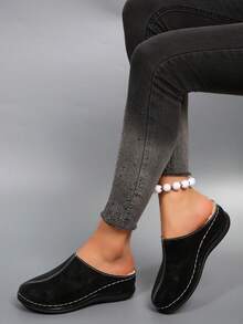 女士仿毛纯色拖鞋时尚坡跟厚底鞋蓬松仿毛坡跟厚底拖鞋纯色休闲坡跟厚底卧室拖鞋情侣款适合室内休闲穿着，情侣拖鞋适合秋冬 - 黑色 - 查看 8