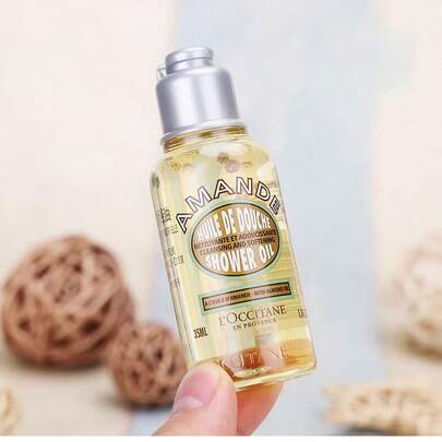 L'Occitane Amande Shower Oil | 35ml Mini Size, Almond-Infused, Hydrating & Gentle For Dry Skin, Daily Use