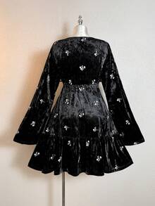 Rusttydustty Damen Große Größen Boho Tee-Party Alltags Nationalität Urlaubs Schwarzes Samt Mini-Kleid mit Blumenstickerei, Bindedetail, A-Linie Langarm Kleid für Cyber Monday, Weihnachten, Thanksgiving, Silvester Partys