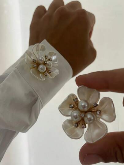 1pc/2pcs Button Cover For Shirt Pearl Cufflinks Covers Flower Sleeve Button Clip On Button For Dress Wedding Tux Decoration Button Clothing Accessories Gifts And Party(The Shape Of The Petals Is Random))