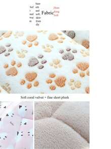 Tappetino per animali domestici in pile di corallo bianco latte con motivo a impronte, adatto per gatti e cani di piccola e media taglia, scelta ideale per il sonno durante tutto l'anno. Tappetini in pile, cucce per gatti, cuscini per il sonno dei gatti, cucce per cani, coperte in pile di corallo per cani, disponibili in una varietà di colori e stili, ce n'è sempre uno adatto al tuo animale domestico, aiutando a bloccare efficacemente l'umidità