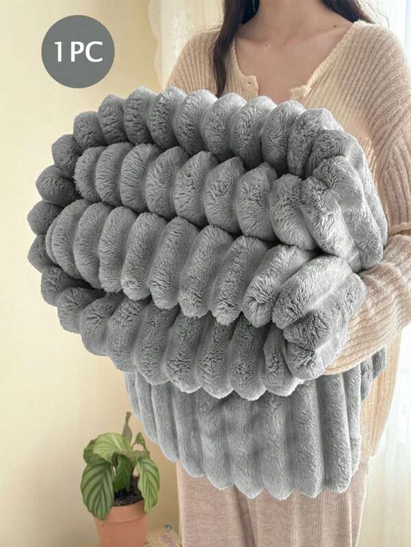 1pc Luxurious Dual-Sided Faux Rabbit Fur Throw Blanket - Cozy Striped Flannel, Soft & Warm For Naps, Office, Camping, Sofa - Versatile Polyester Bed Cover, Perfect Christmas Gift,Compressed Packaging