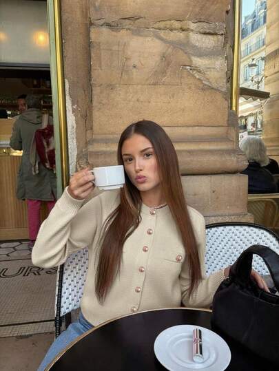 Suéter de punto de cuello redondo de manga larga para mujer, para otoño e invierno, nueva chaqueta tipo cárdigan con botones metálicos de moda, color albaricoque, versátil para uso diario y casual, cálido para Navidad y Año Nuevo