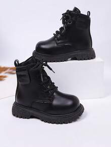 1 par de botas cortas negras para niñas de talla grande, material de PU suave de unicolor, decoración de mini mochila lateral, cordones delanteros, cremallera interior, punta redonda, suela gruesa y cálida, botas de princesa de moda y lindas, adecuadas para niños y niñas de 3 a 15 años, uso casual, escolar y al aire libre, otoño/invierno nuevo - Negro - Ver 6
