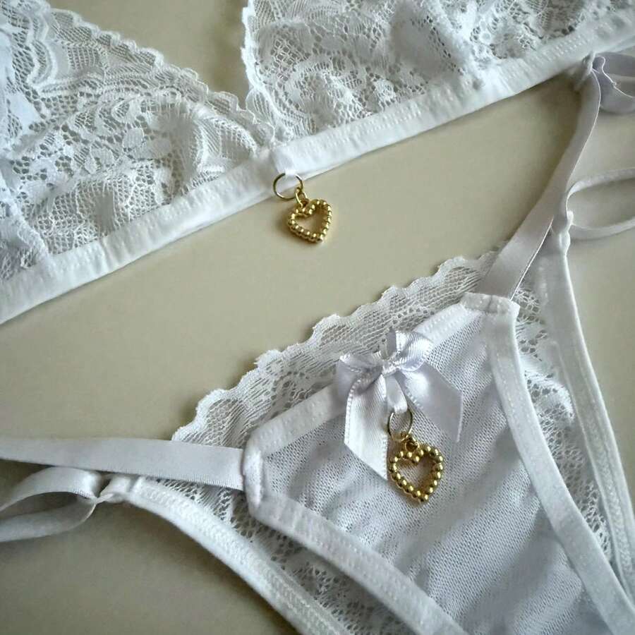 Sexy Backless Set With Pendant Detail And Thong - White - View 1