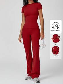 Yefecy 2/4件套女士纯色圆领T恤和高腰运动裤套装，舒适T恤搭配修身运动裤，适合瑜伽、健身、返校、运动穿着，时尚都市女孩四季皆宜。