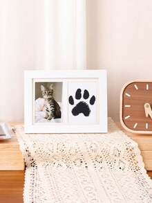 2pcs A Specially Designed Photo Frame For Pet Cat And Dog Paw Prints, Suitable For DIY Hand And Foot Print Hangers For One-Year-Old Babies. This Exquisite Frame Is Made Of High-Quality Wooden Material With A Smooth And Delicate Surface, Providing A Comfortable Feel. The Inner Side Of The Frame Is Lined With Soft Velvet Padding To Protect The Prints From Scratches.