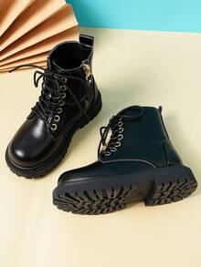 1 đôi bốt cổ ngắn cho bé gái, màu trơn, chất liệu PU mềm mại và thoải mái, buộc dây bằng nút vàng, khóa kéo bên hông, mũi tròn, đế dày ấm áp, kiểu bốt da công chúa thời trang và dễ thương cao đến giữa bắp chân, thích hợp cho đi học, hoạt động ngoài trời vào mùa thu/đông. (Giày có kích thước nhỏ hơn so với bình thường, nên đặt mua lớn hơn một size) - màu đen - Xem 8