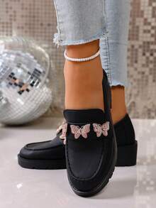 Mocasines de mujer 2 tallas talla grande pequeños, punta redonda, estilo británico, suela gruesa, aumento de altura, slip-on, decoración con cadena, primavera/otoño - Negro - Ver 3