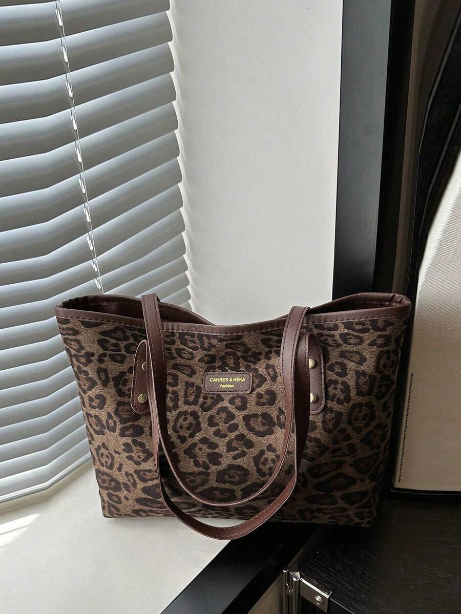 1 Túi đeo vai cổ điển mới, họa tiết da báo, chất liệu vải nylon màu nâu, khóa kéo trơn, thời trang đa năng, dung tích lớn, phù hợp sử dụng hàng ngày cho phụ nữ, mẫu túi xách họa tiết hổ thu đông mới cho nữ - màu nâu - Xem 1