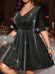 Vestido elegante plus size com decote em V e cintura marcada